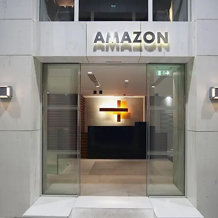 Отель Amazon 3*